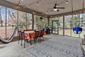 26 S Circle Dr, Chapel Hill, NC 27516, USA Photo 23