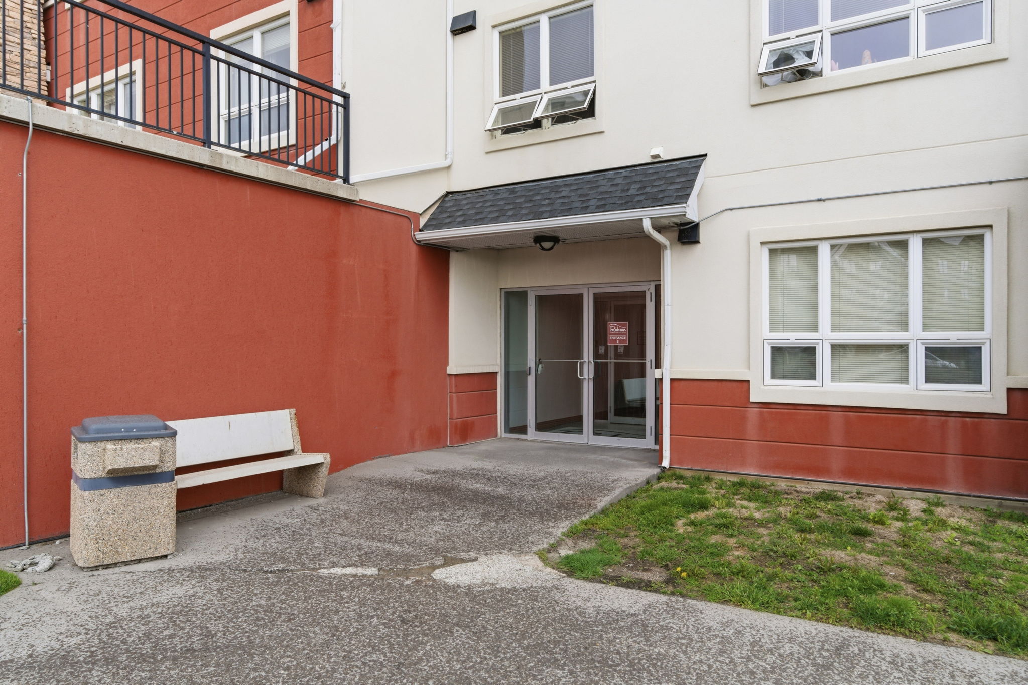  Photo 47