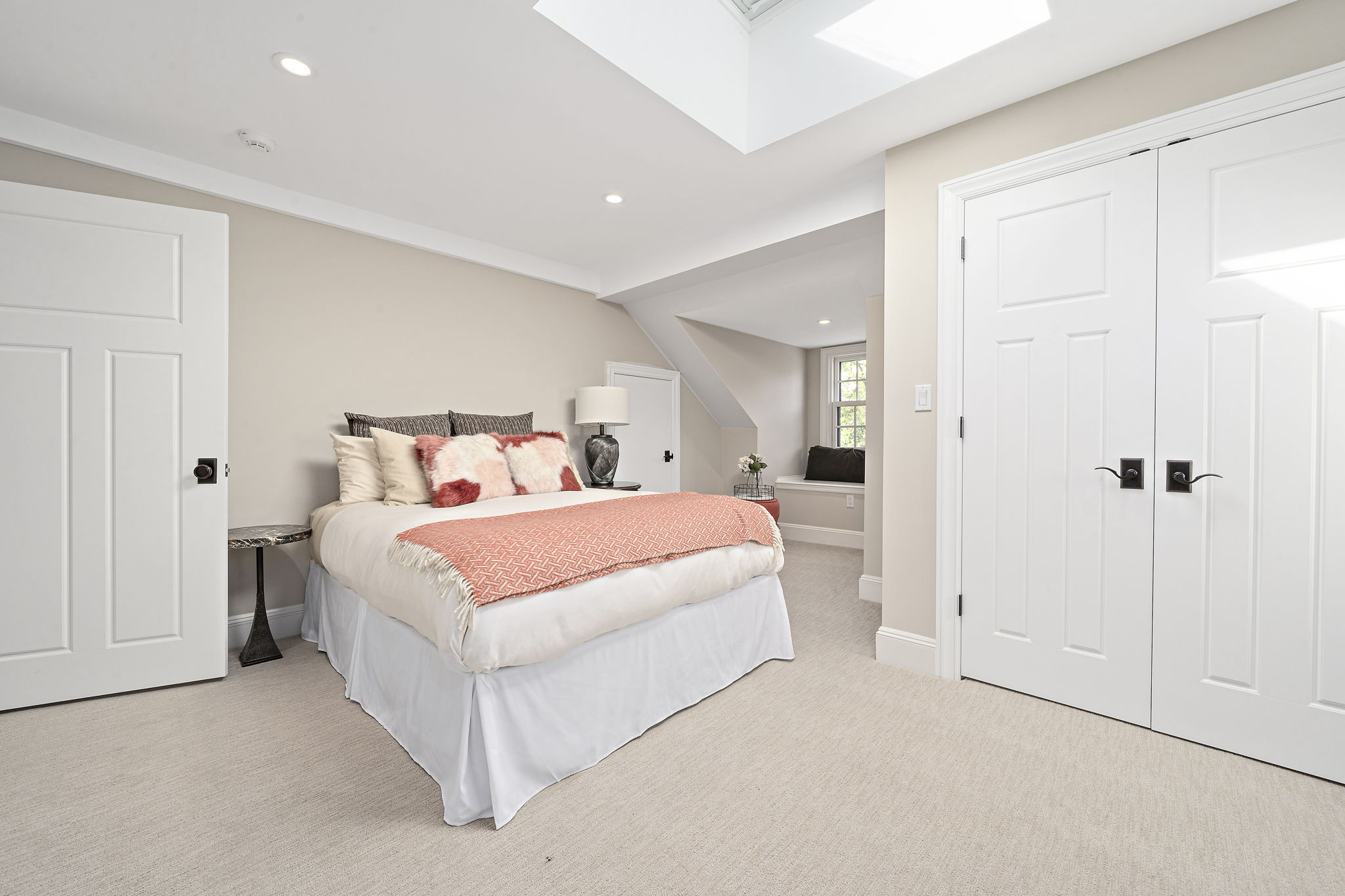  26 Weybridge Rd, Brookline, MA 02445, US Photo 45