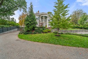  26 Weybridge Rd, Brookline, MA 02445, US Photo 56