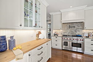  26 Weybridge Rd, Brookline, MA 02445, US Photo 14