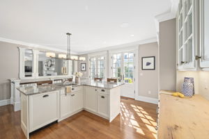  26 Weybridge Rd, Brookline, MA 02445, US Photo 12