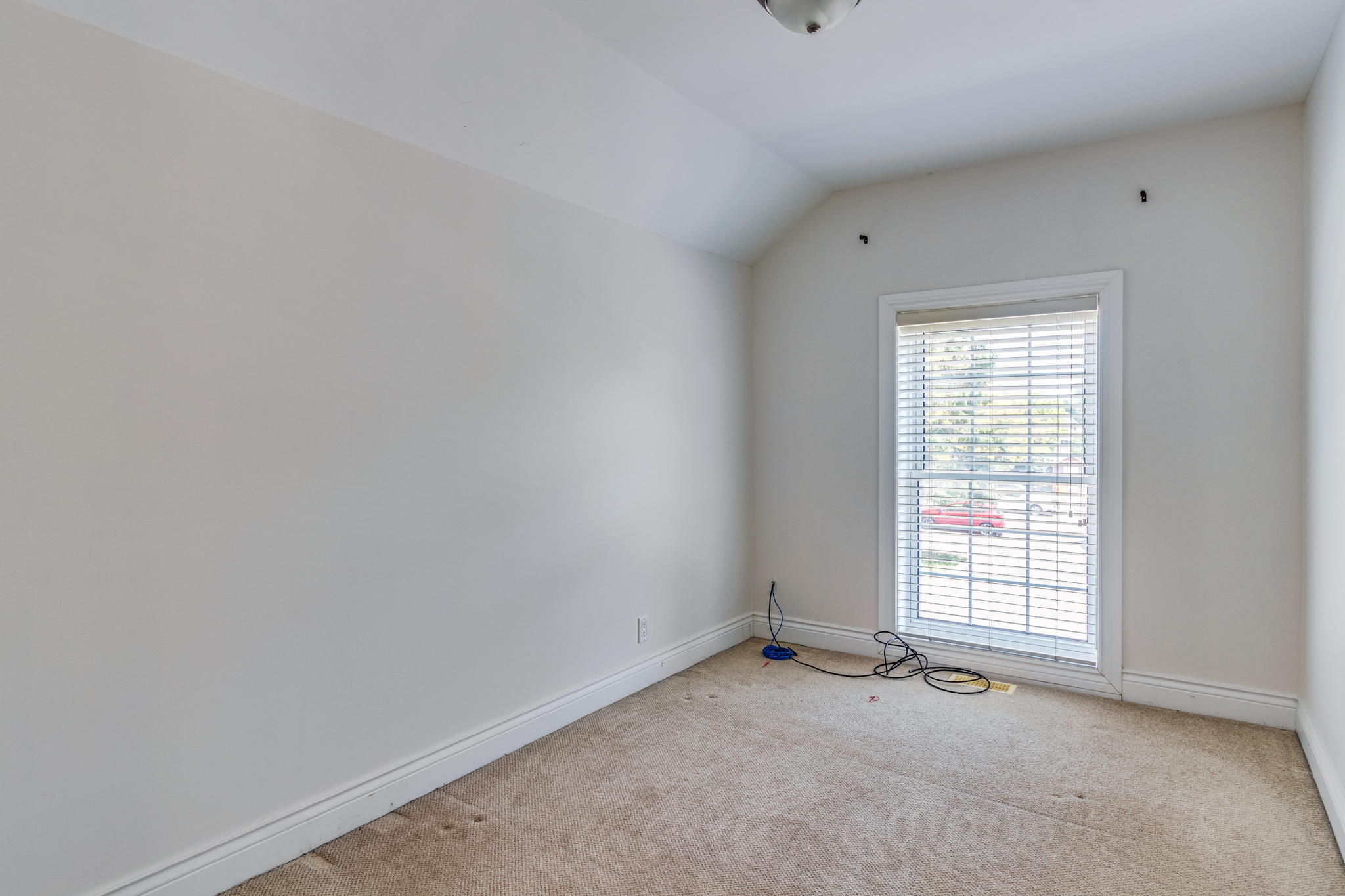 26 Whiting Ave, Oshawa, ON L1H 3T3, Canada Photo 32