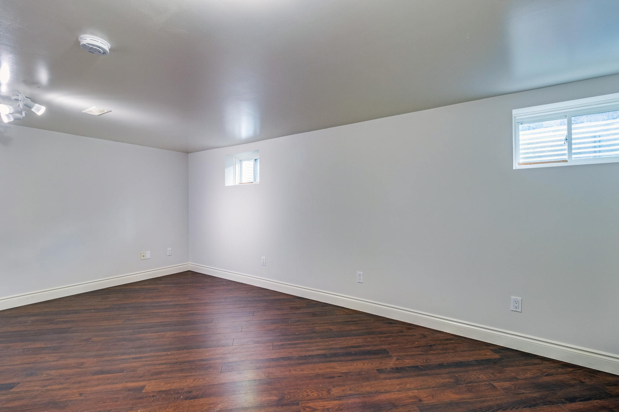 26 Whiting Ave, Oshawa, ON L1H 3T3, Canada Photo 43