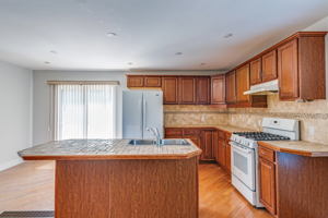 26 Whiting Ave, Oshawa, ON L1H 3T3, Canada Photo 19