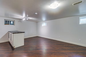 26 Whiting Ave, Oshawa, ON L1H 3T3, Canada Photo 41