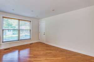 26 Whiting Ave, Oshawa, ON L1H 3T3, Canada Photo 22