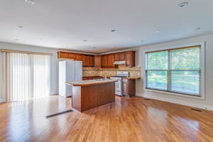 26 Whiting Ave, Oshawa, ON L1H 3T3, Canada Photo 16