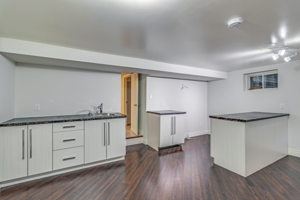 26 Whiting Ave, Oshawa, ON L1H 3T3, Canada Photo 44