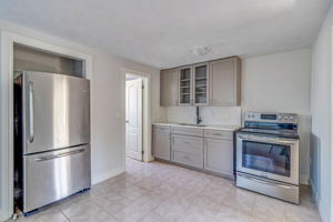 26 Whiting Ave, Oshawa, ON L1H 3T3, Canada Photo 37