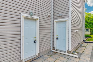26 Whiting Ave, Oshawa, ON L1H 3T3, Canada Photo 6