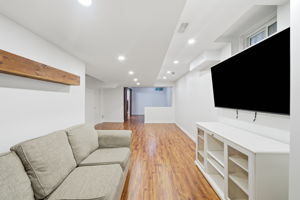  Photo 67