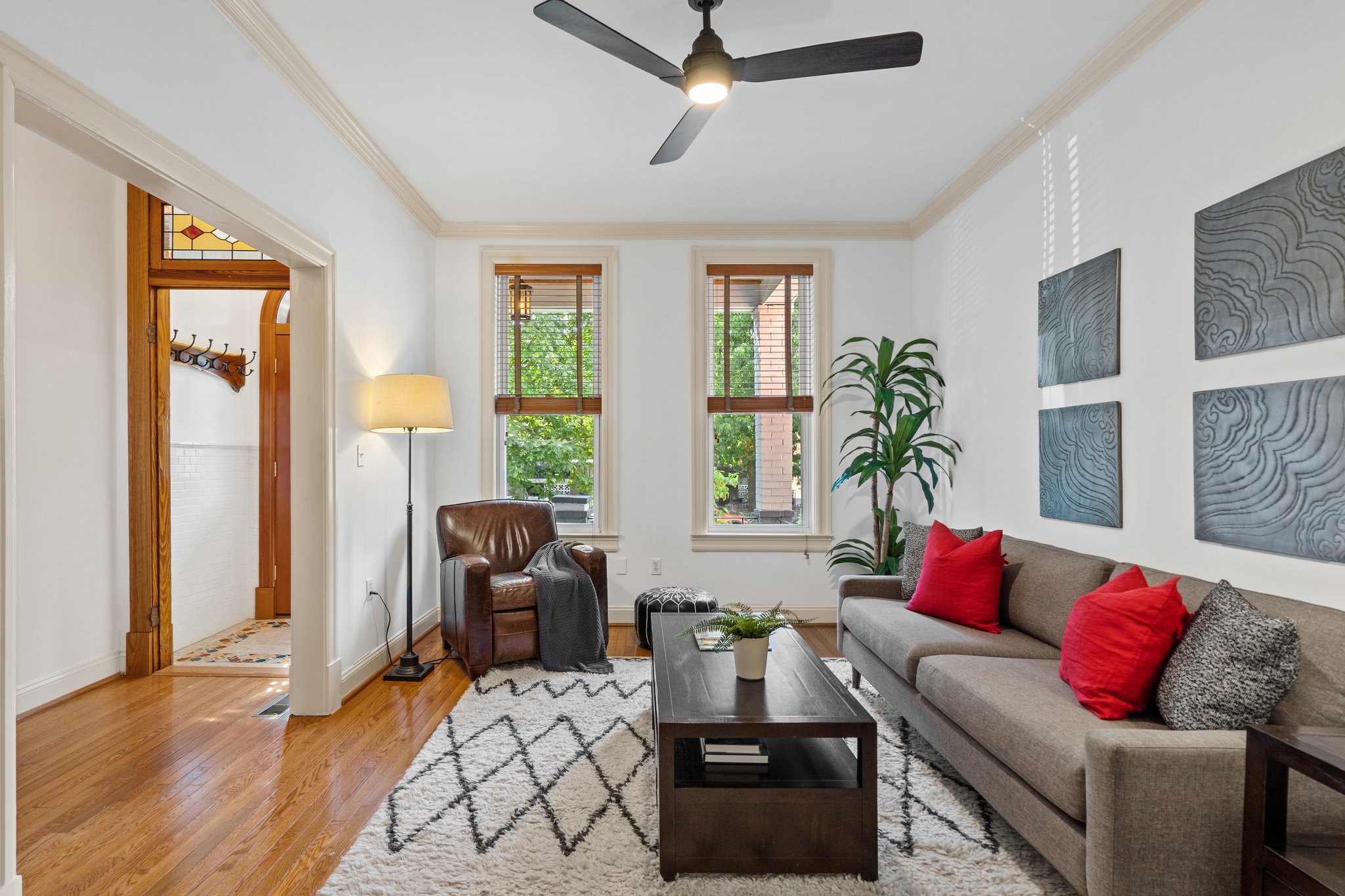 260 15th St SE, Washington, D.C., DC 20003, USA Photo 8