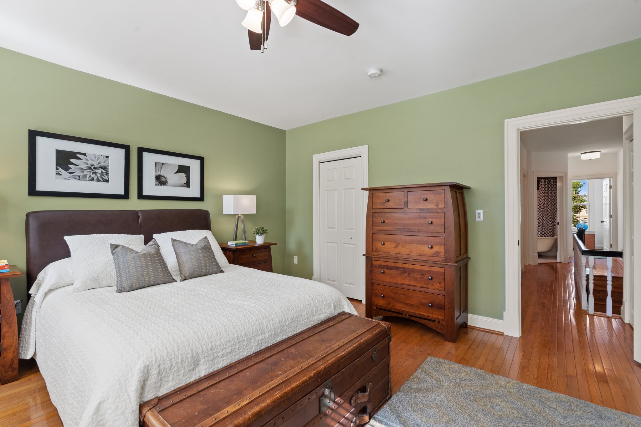 260 15th St SE, Washington, D.C., DC 20003, USA Photo 27