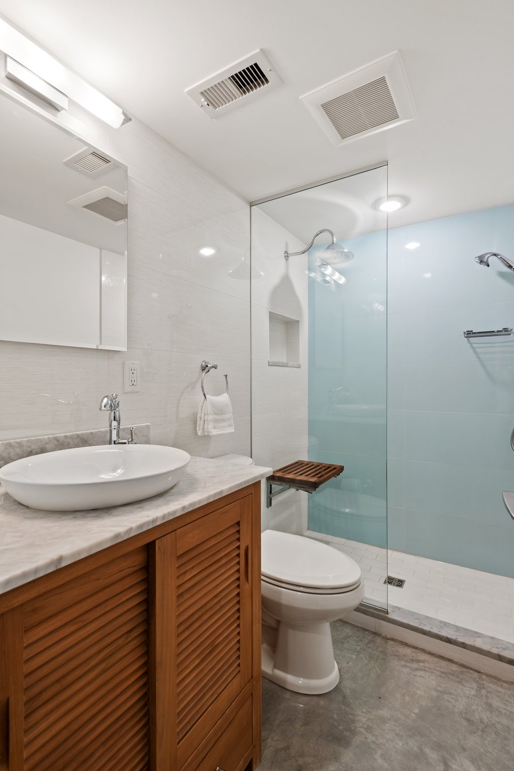 260 15th St SE, Washington, D.C., DC 20003, USA Photo 33