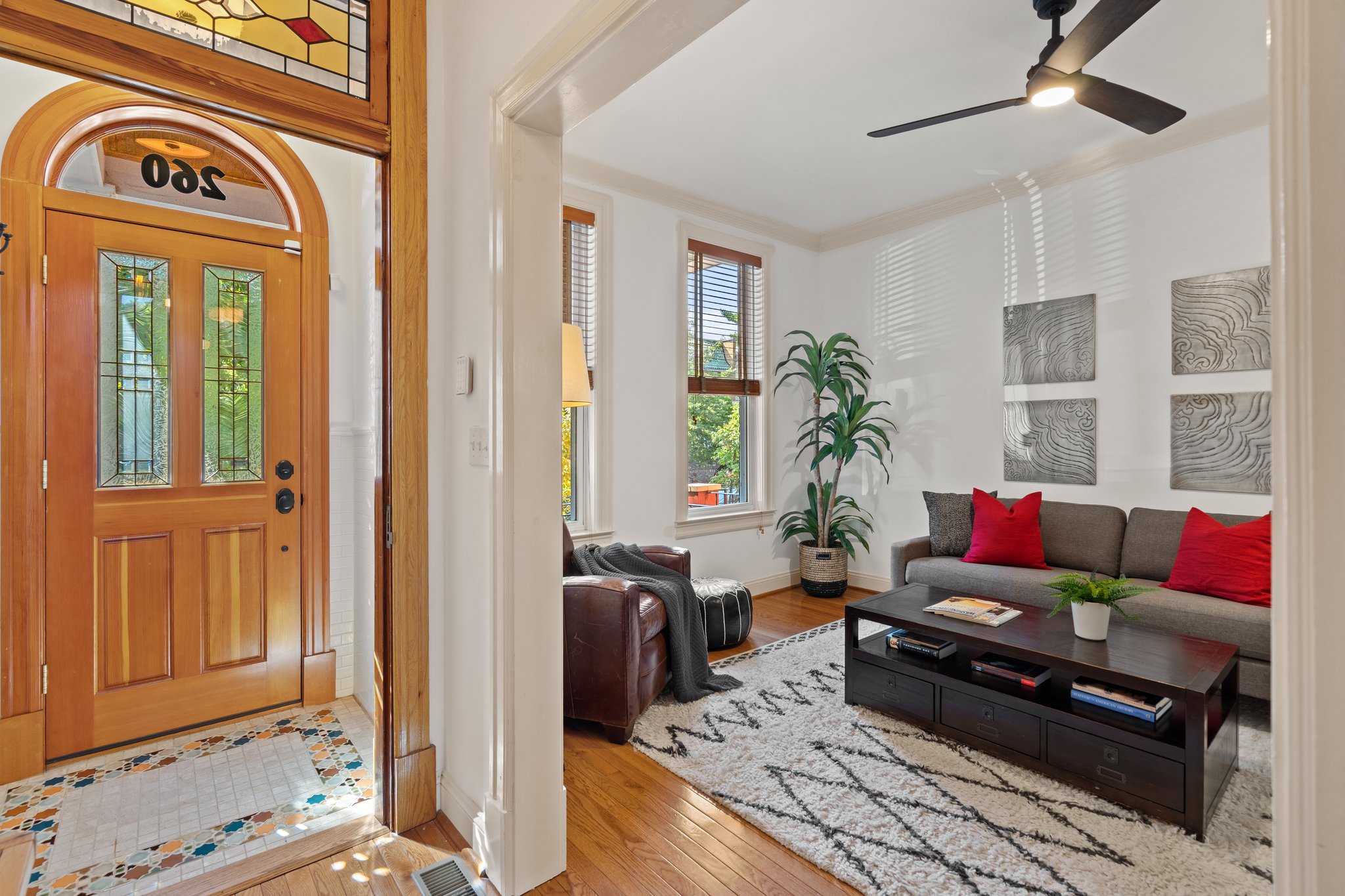 260 15th St SE, Washington, D.C., DC 20003, USA Photo 6