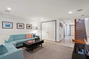 260 15th St SE, Washington, D.C., DC 20003, USA Photo 28
