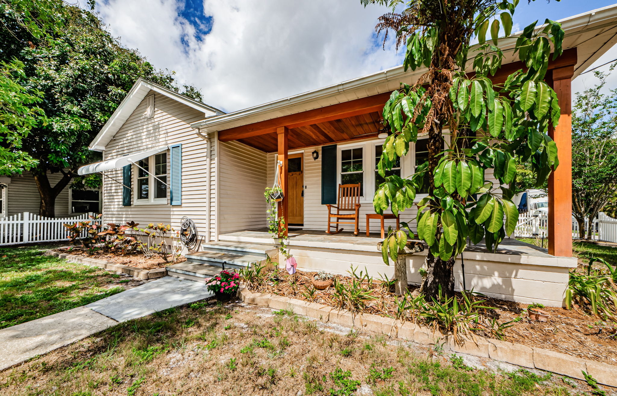 Front Exterior 5