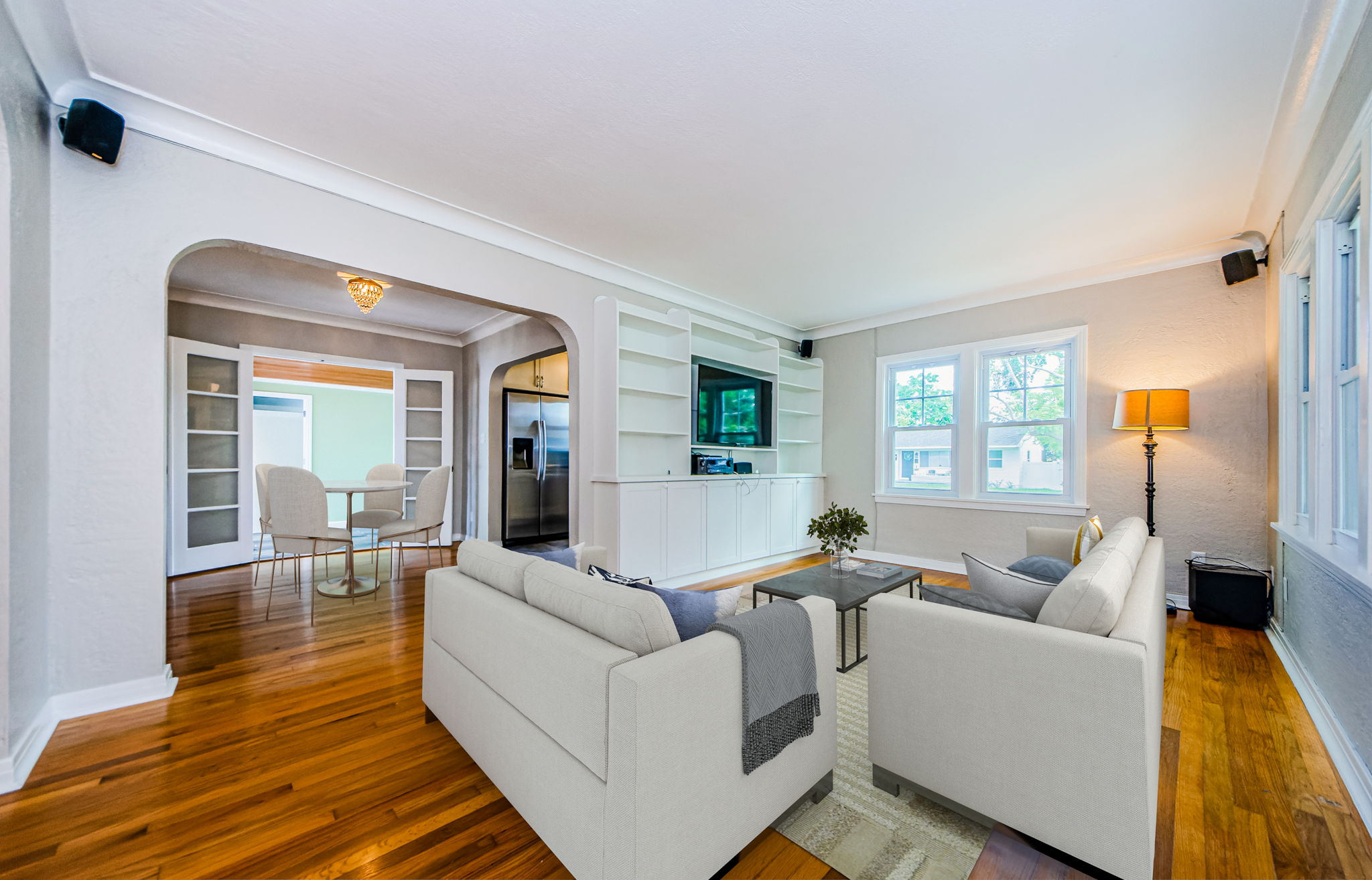 Living Room 1-vs