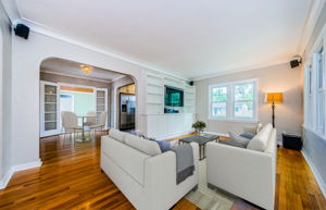 Living Room 1-vs
