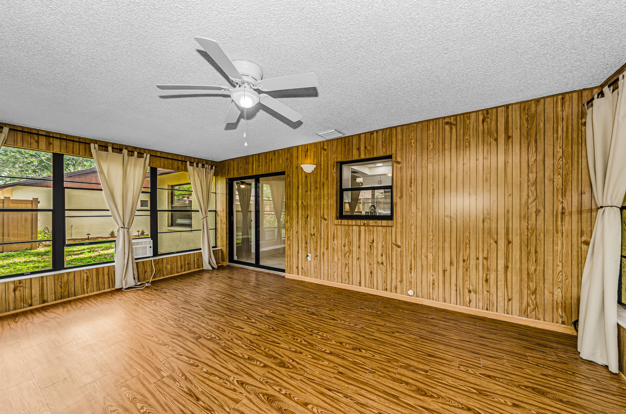 Sun Room3