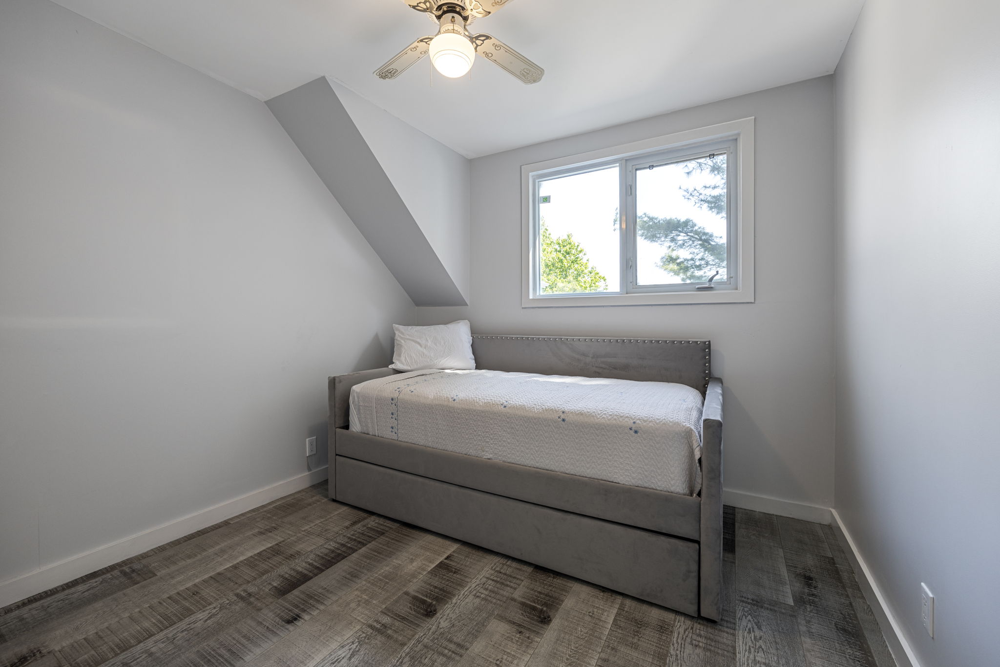 Gravenhurst property showcase — delivered property photograph 31