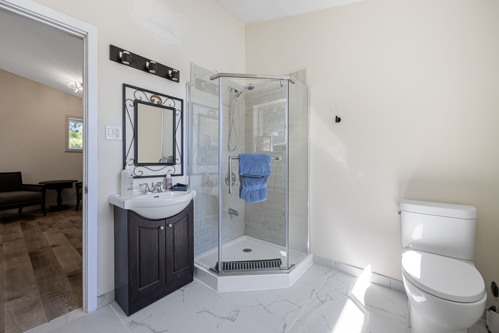 Gravenhurst property showcase — delivered property photograph 33