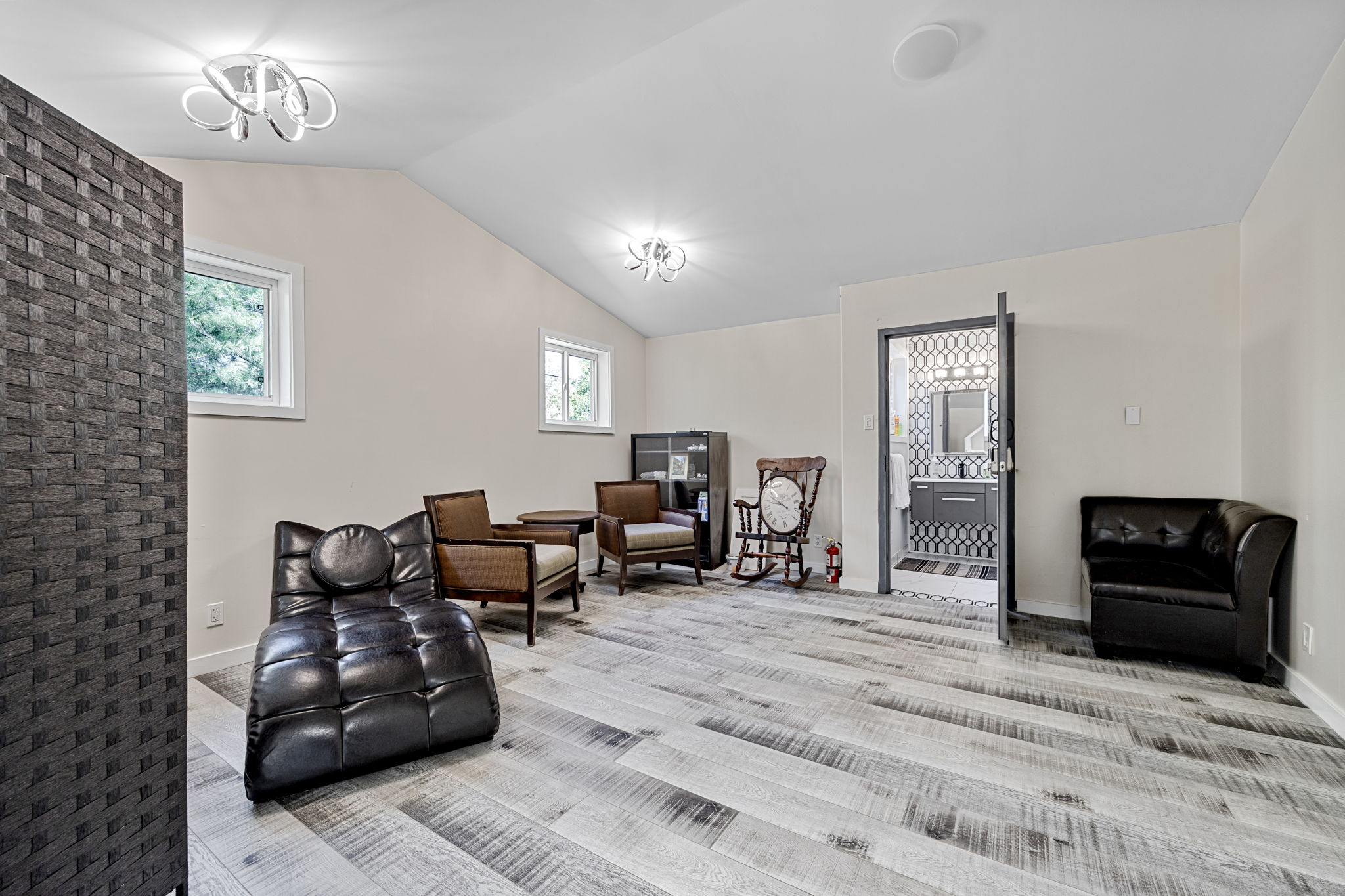 Gravenhurst property showcase — delivered property photograph 27
