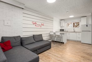  Photo 38