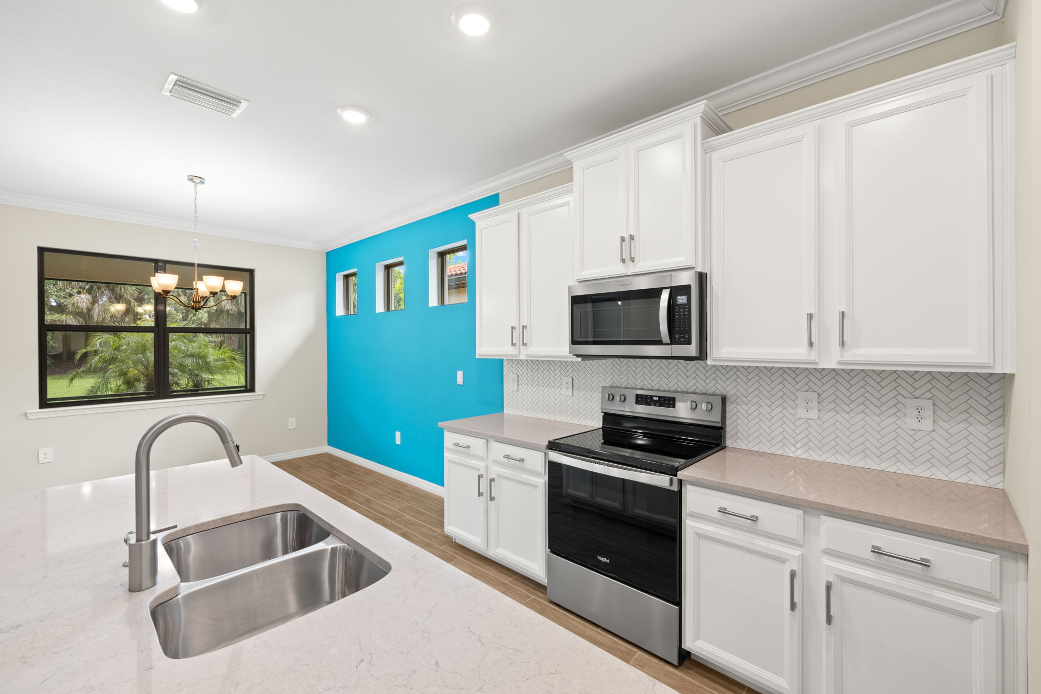Kitchen 1 of 3