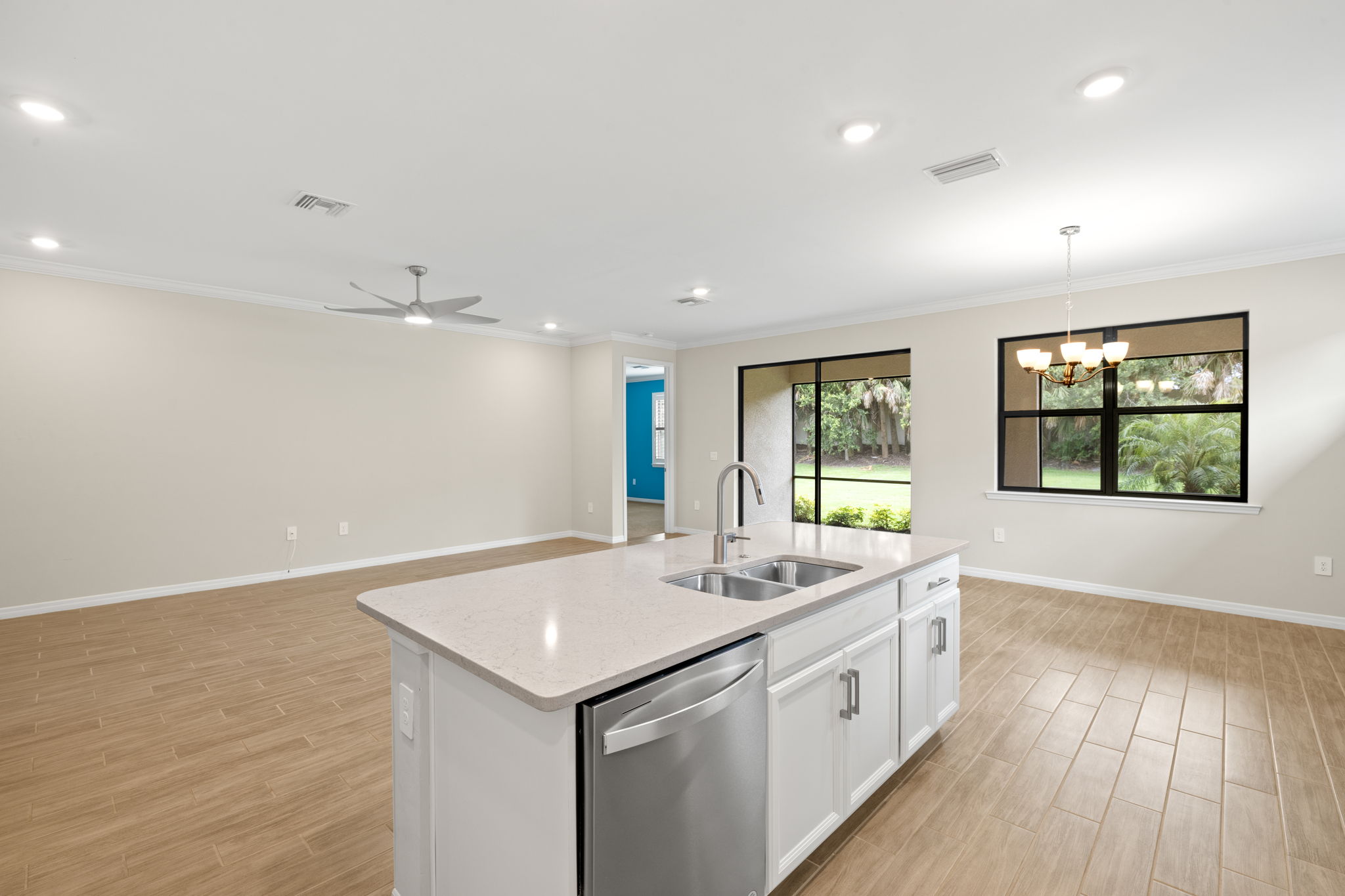 Kitchen 3 of 3