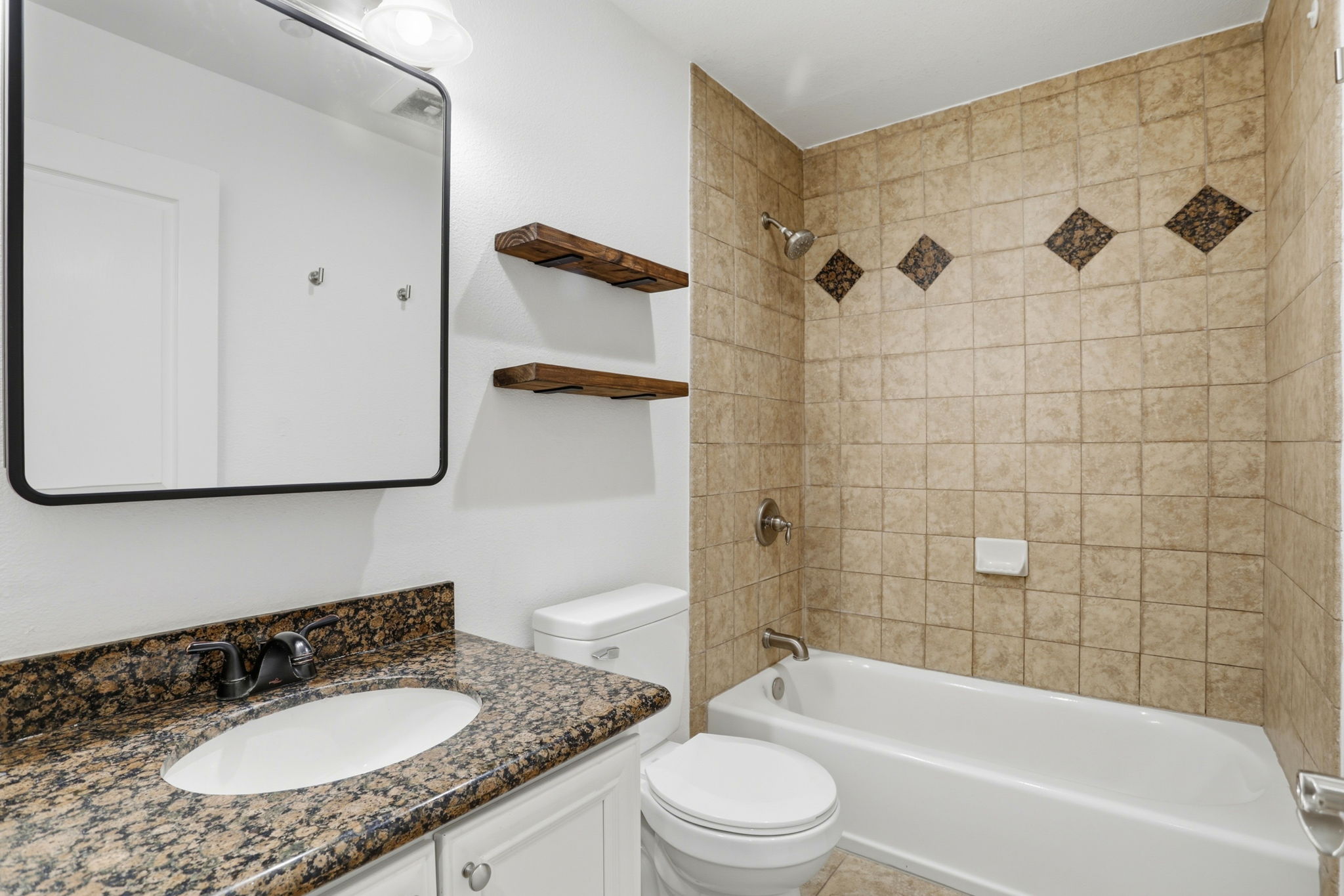 029_F8_2600 Cortez Dr 6102