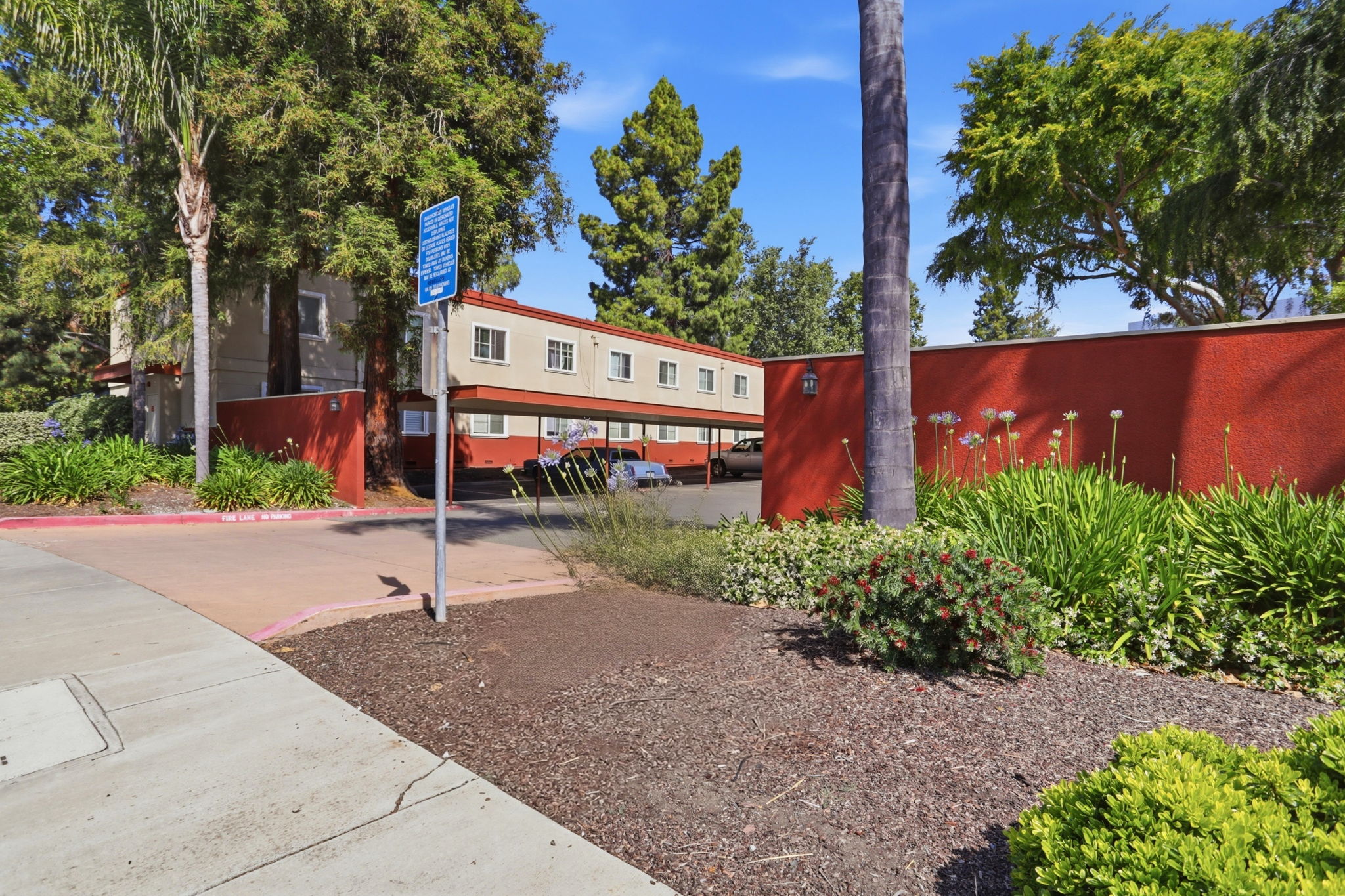 031_F8_2600 Cortez Dr 6102