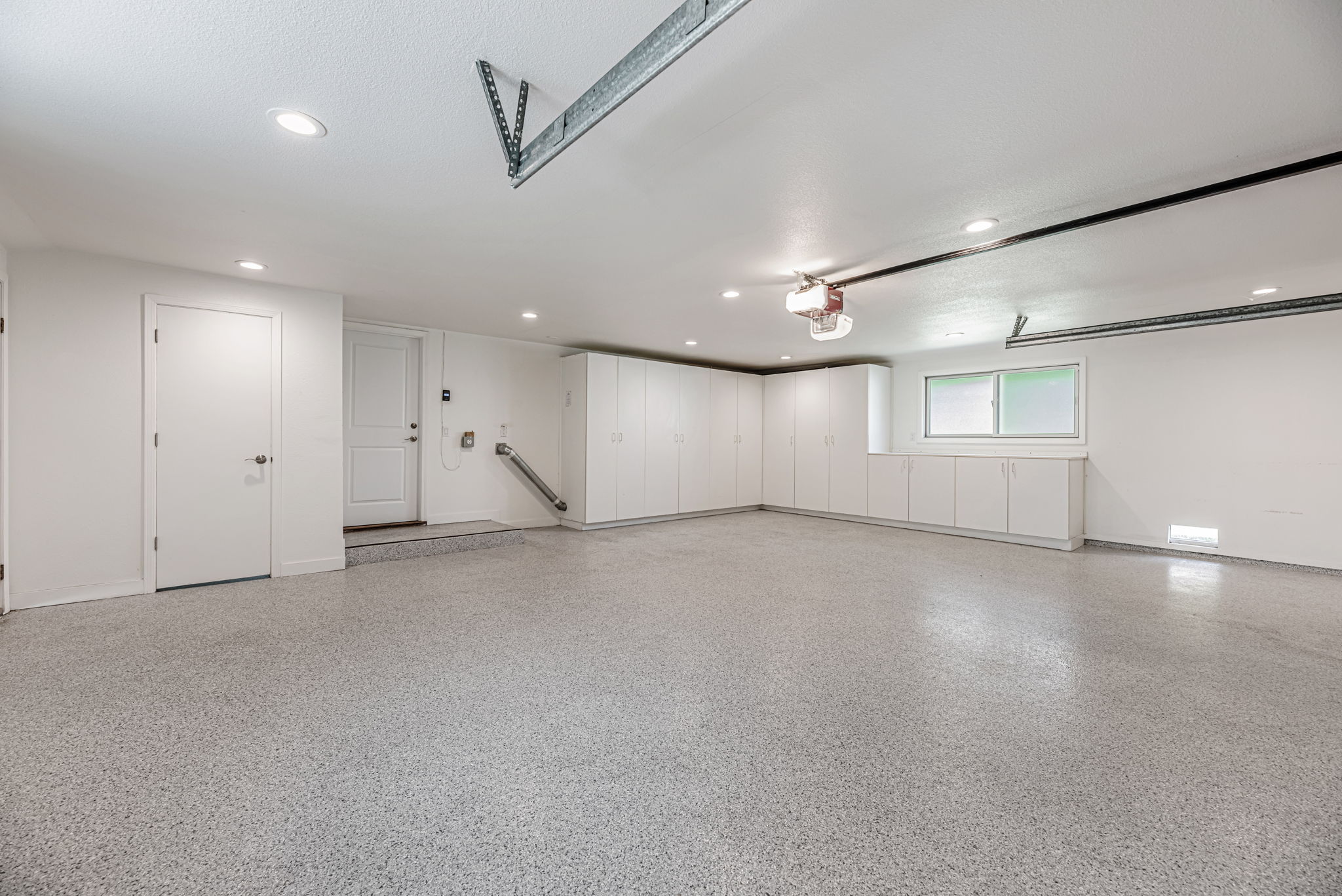 Spacious Garage