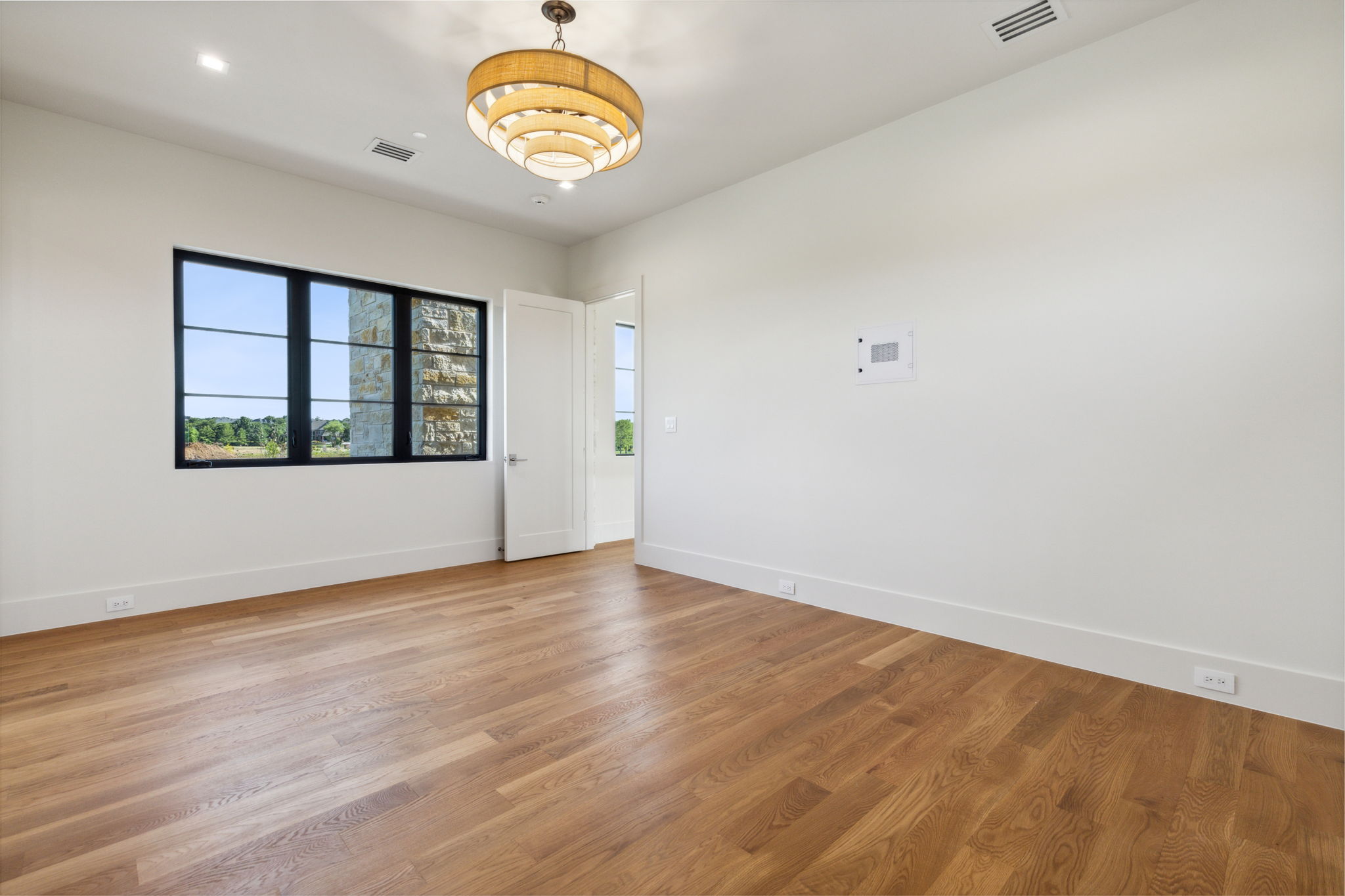 2600Magnolia_029