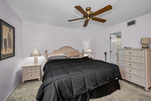 Primary Bedroom1b