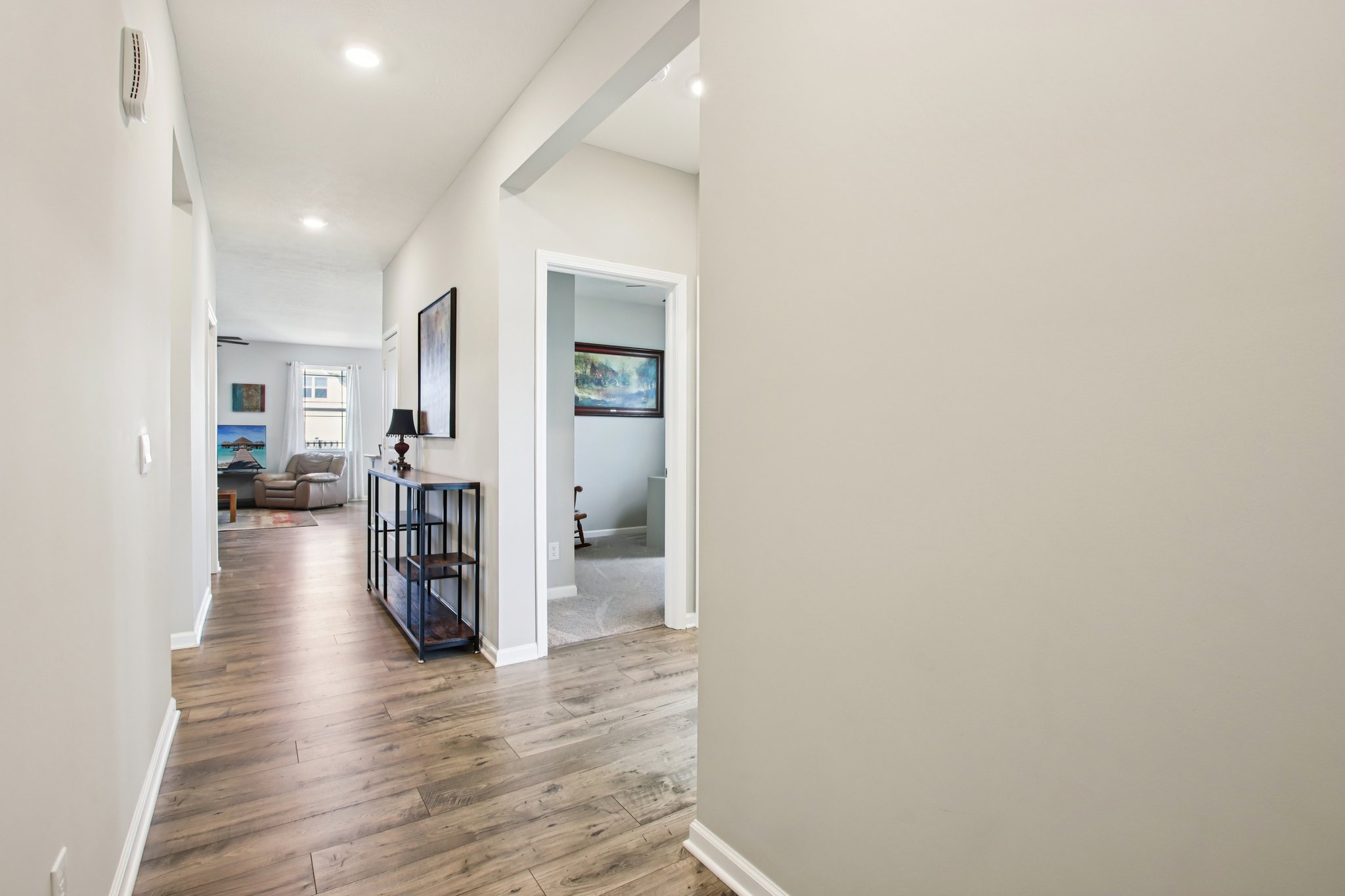 Redding Dr-S0103-006.jpg