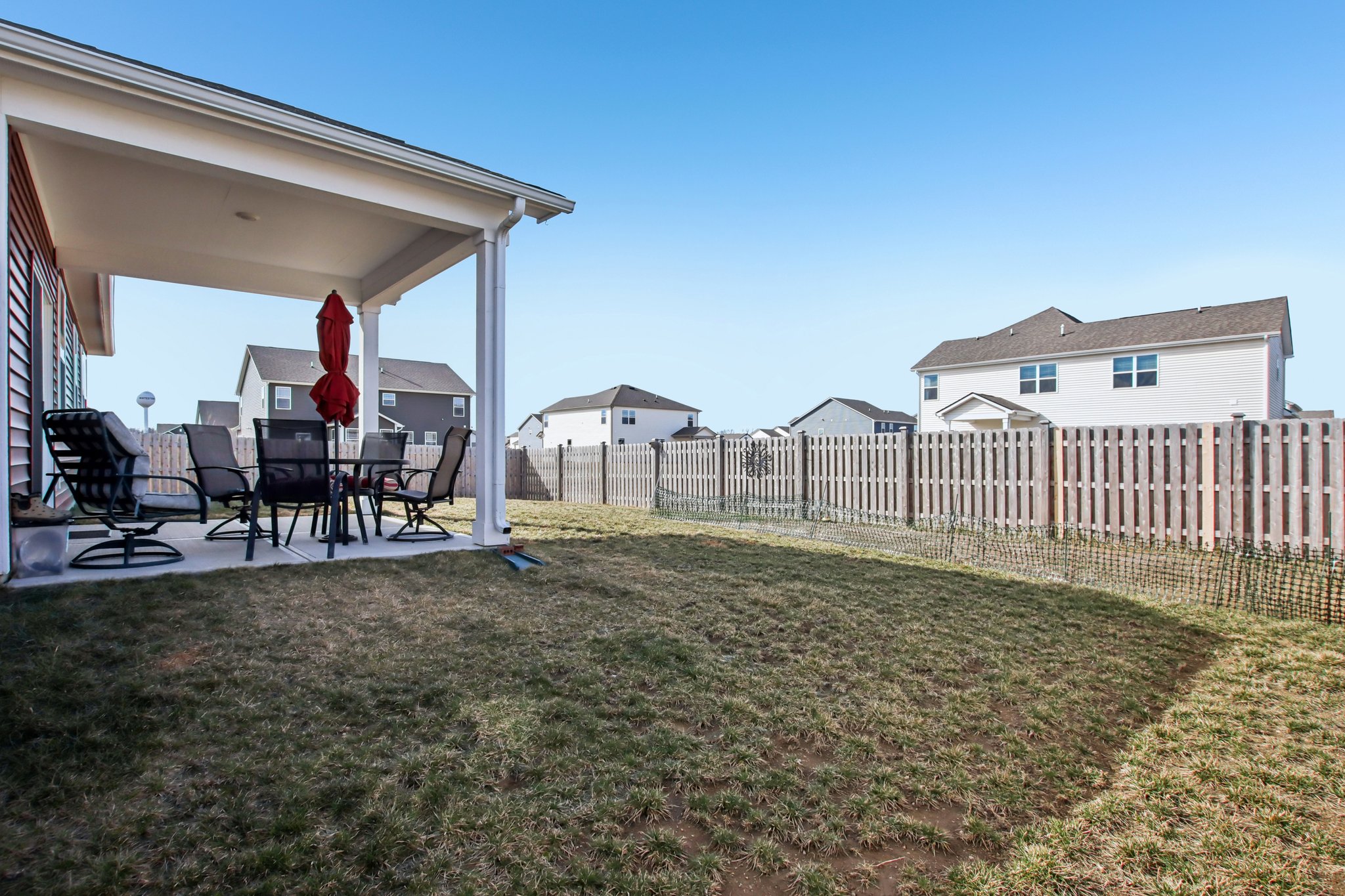 Redding Dr-S0103-031.jpg