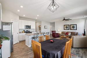 Redding Dr-S0103-012.jpg