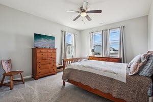 Redding Dr-S0103-024.jpg