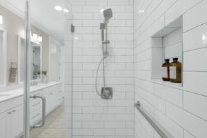  Photo 51