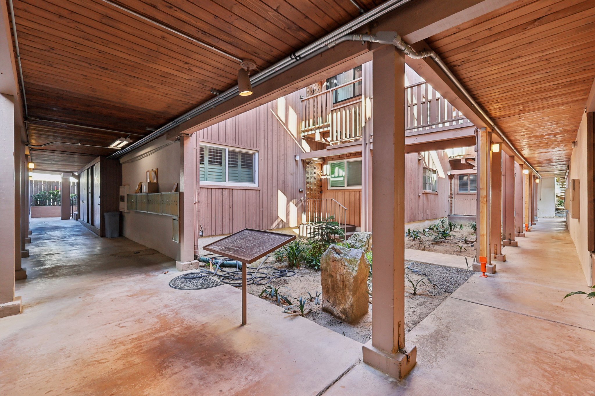 Torrey Pines Rd A 13-S0111-003.jpg