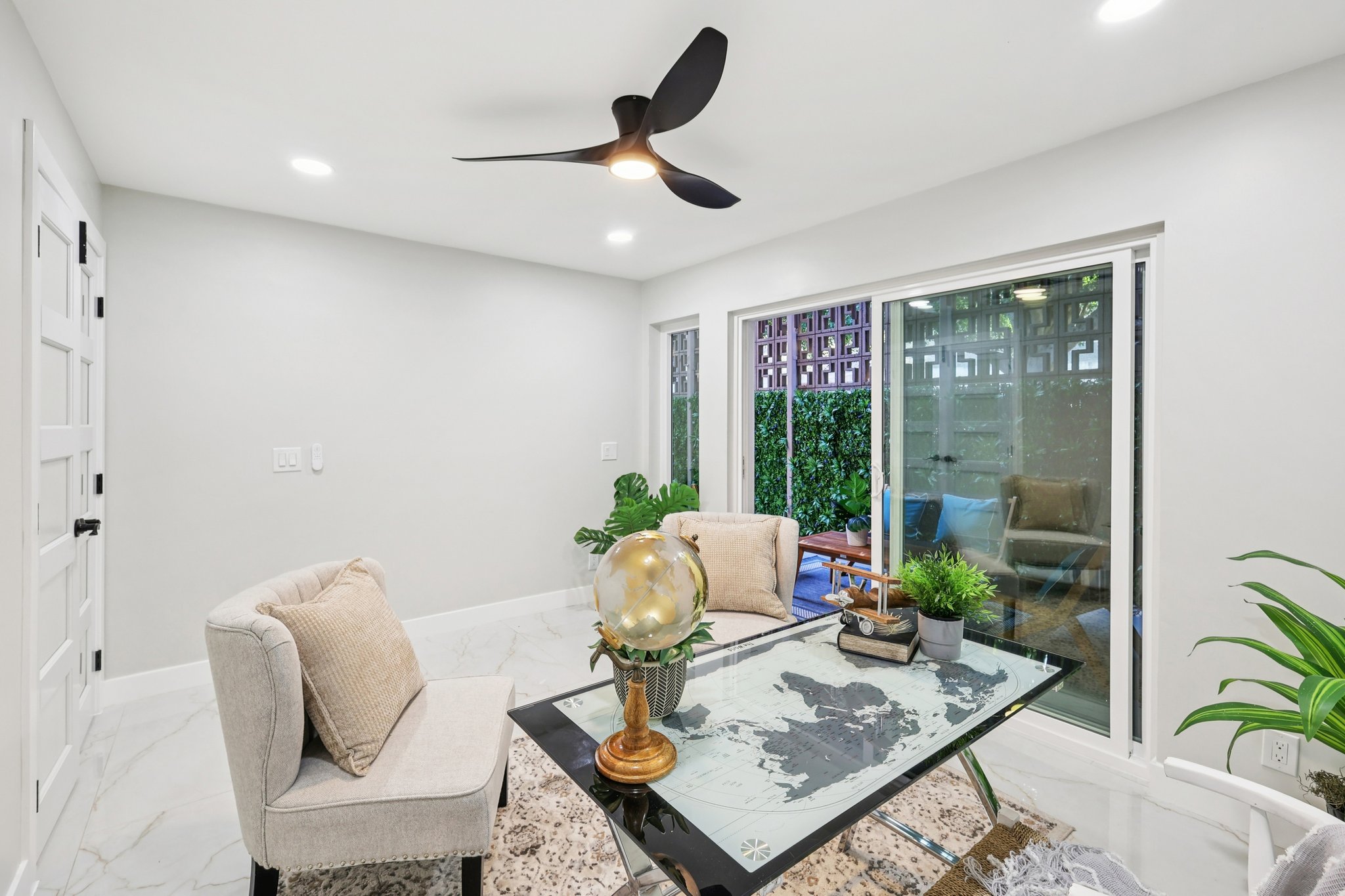 Torrey Pines Rd A 13-S0111-030.jpg