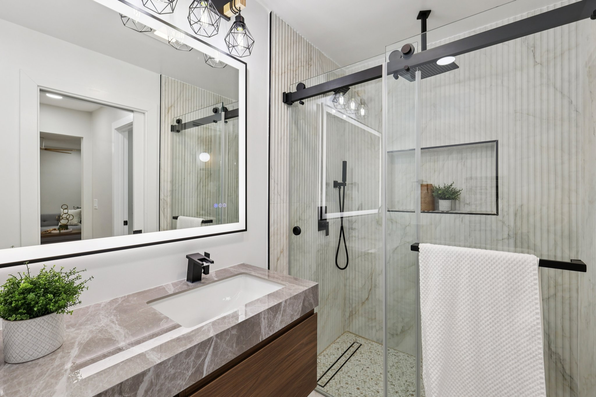 Torrey Pines Rd A 13-S0111-037.jpg