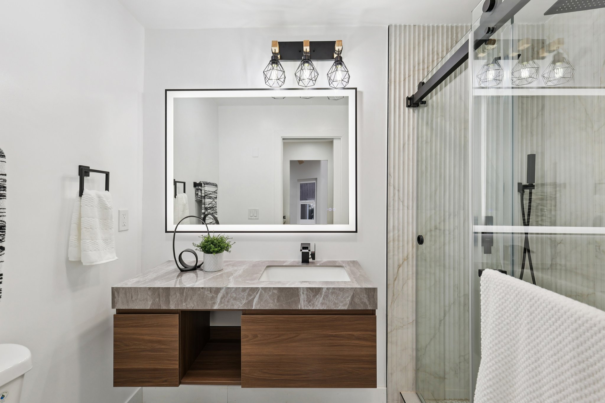 Torrey Pines Rd A 13-S0111-038.jpg