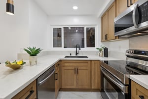 Torrey Pines Rd A 13-S0111-017.jpg