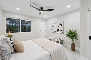 Torrey Pines Rd A 13-S0111-023.jpg