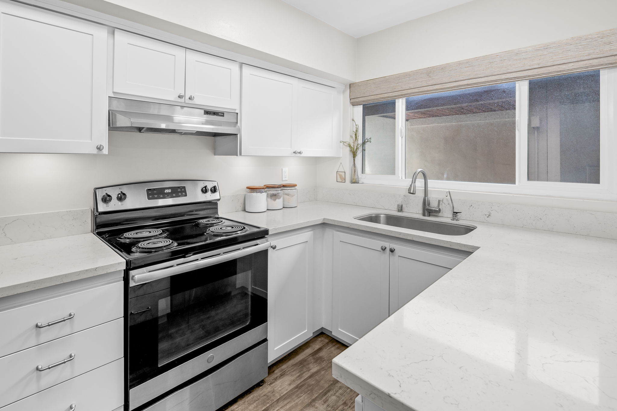 2600 Torrey Pines Rd-1