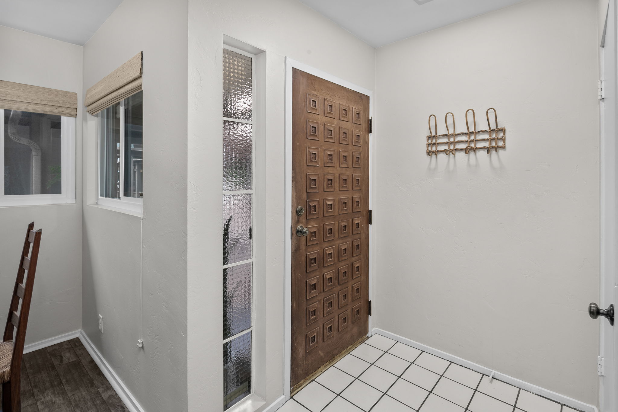 2600 Torrey Pines Rd-20