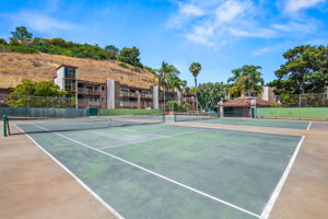 2600 Torrey Pines Rd-25
